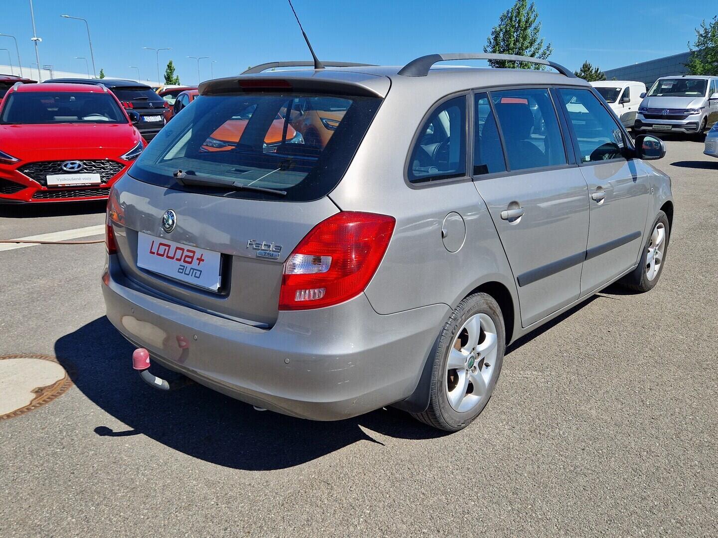 O619V07991_11.webp_FABIA Elegance 1.2 TSI 63 kW manuál