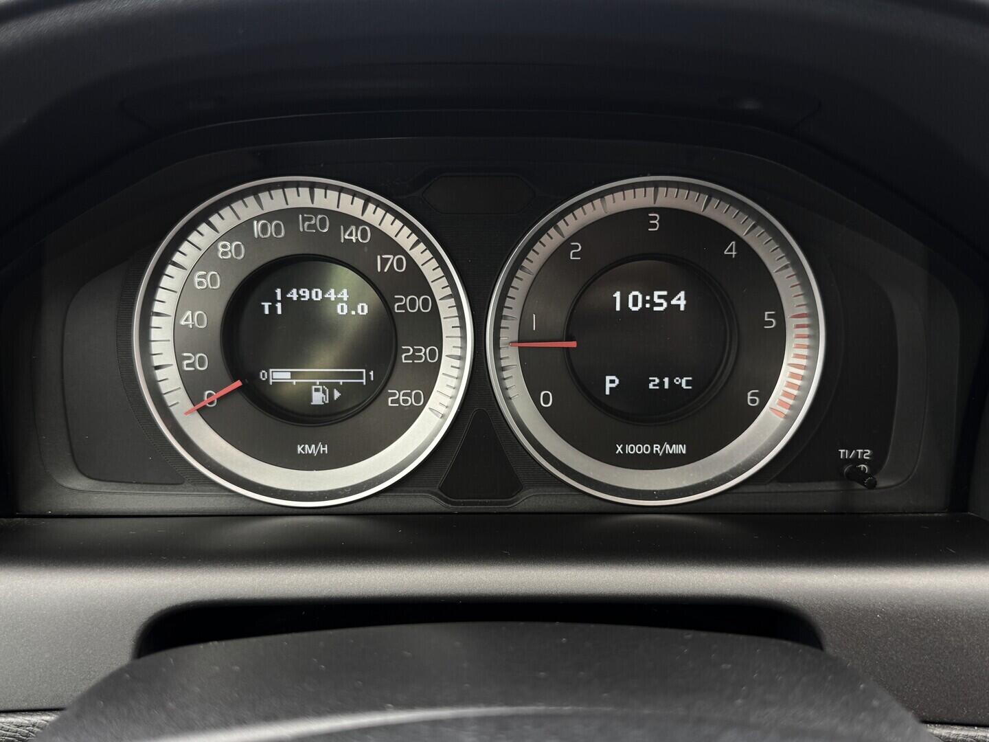 O619V08009_19.webp_XC60  2.0 D4 120 kW automat