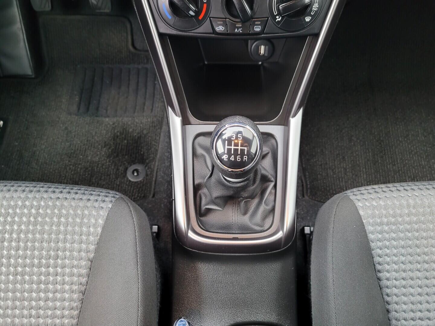 O619V08014_20.webp_SX4 S-CROSS  1.4 BoosterJet 95 kW manuál