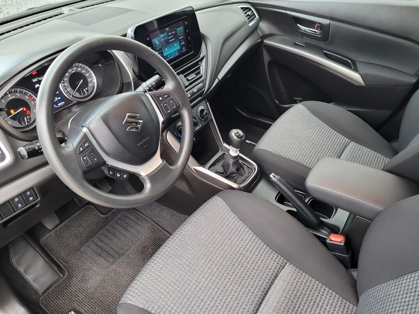 O619V08014_32.webp_SX4 S-CROSS  1.4 BoosterJet 95 kW manuál