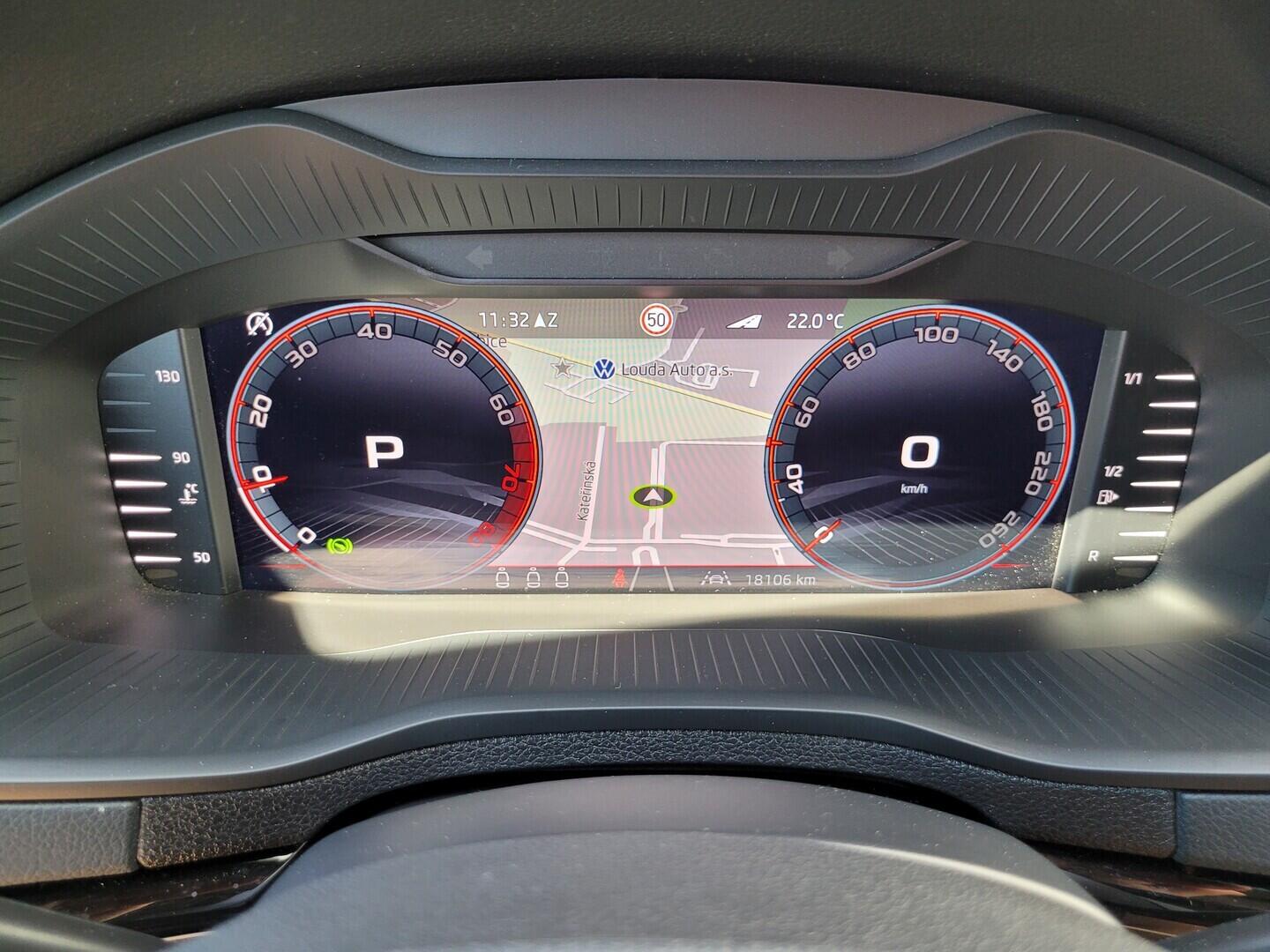 O619V08018_19.webp_KAROQ SportLine 1.5 TSI 110 kW automat, DPH
