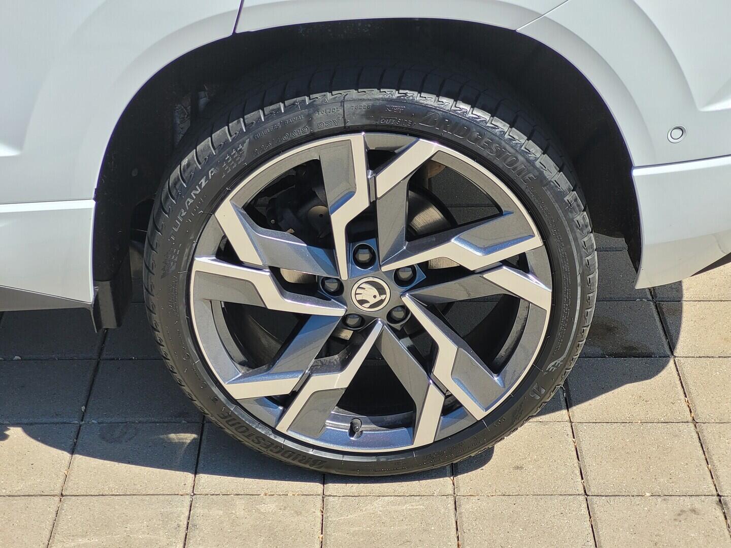 O619V08018_31.webp_KAROQ SportLine 1.5 TSI 110 kW automat, DPH