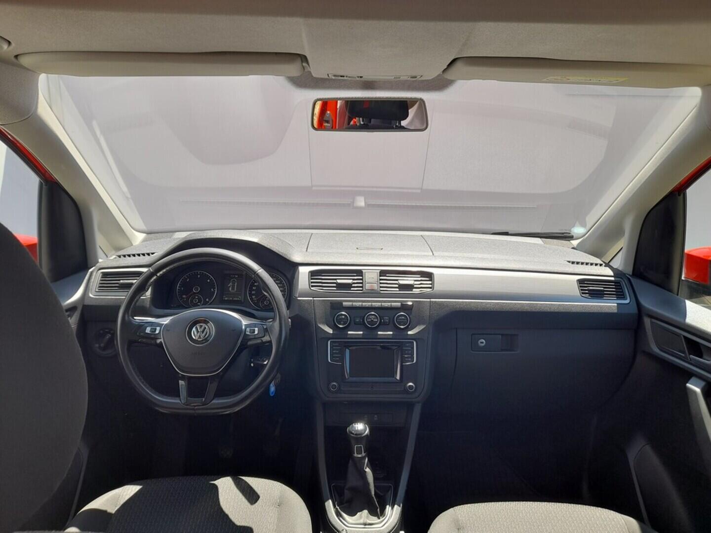 OB199V00549_18.webp_CADDY  2.0 TDI 75 kW manuál, DPH