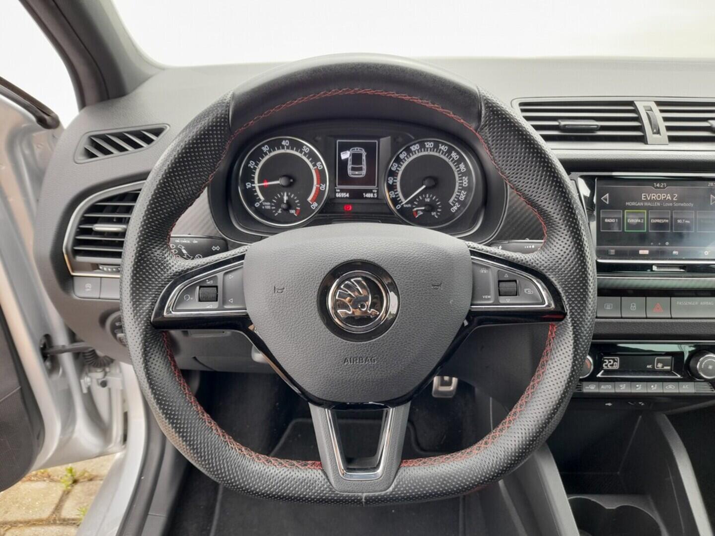 OB199V00560_23.webp_FABIA Monte Carlo 1.0 TSI 70 kW manuál, DPH