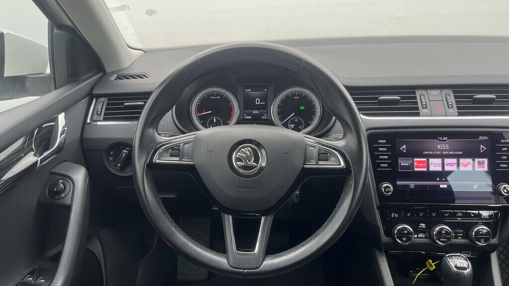 OB199V00566_23.webp_OCTAVIA Style 2.0 TSI 140 kW automat, DPH