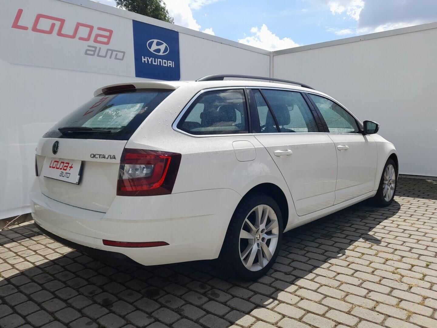 OB199V00571_11.webp_OCTAVIA Style 1.5 TSI 110 kW manuál, DPH