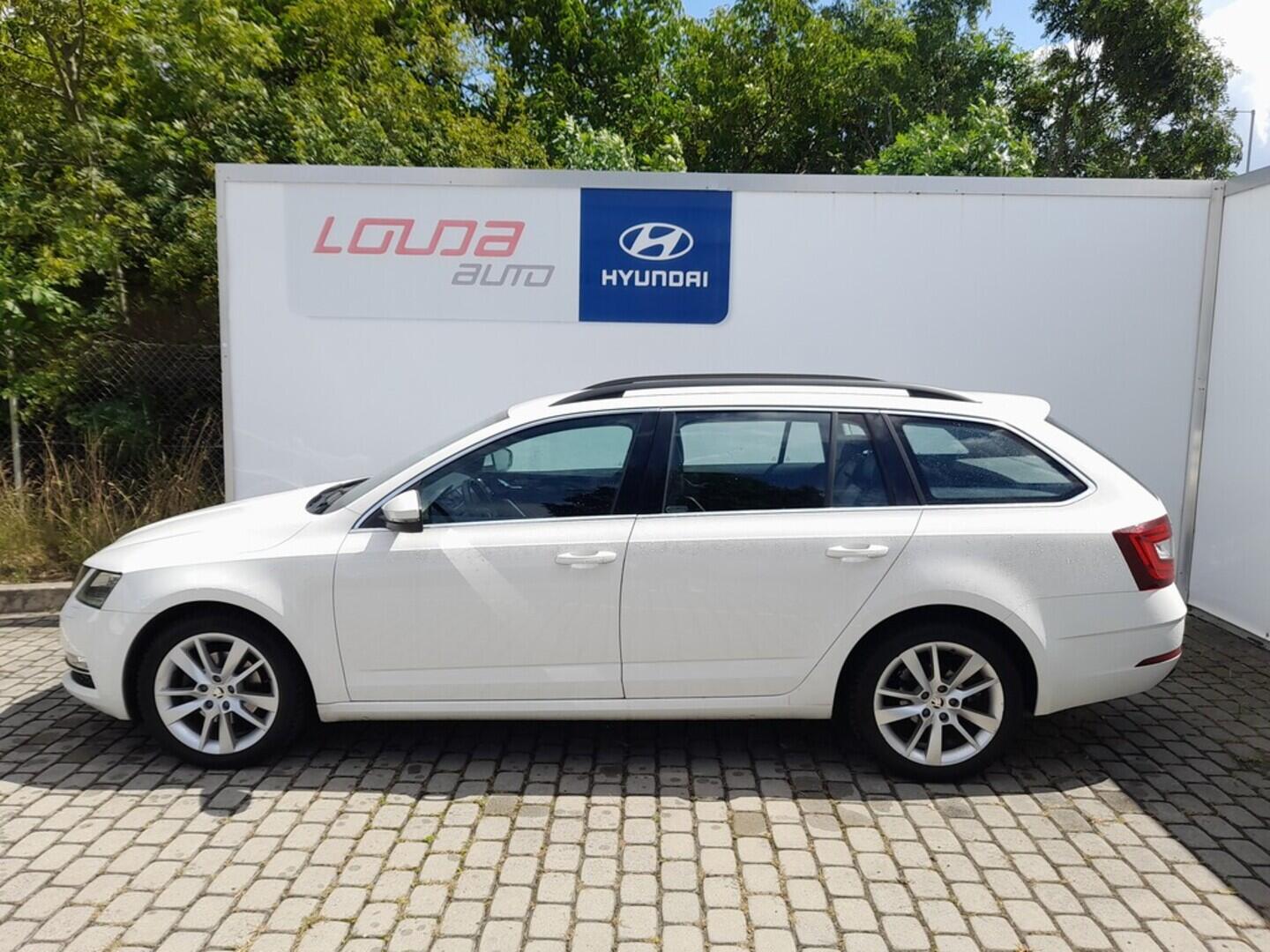OB199V00571_12.webp_OCTAVIA Style 1.5 TSI 110 kW manuál, DPH