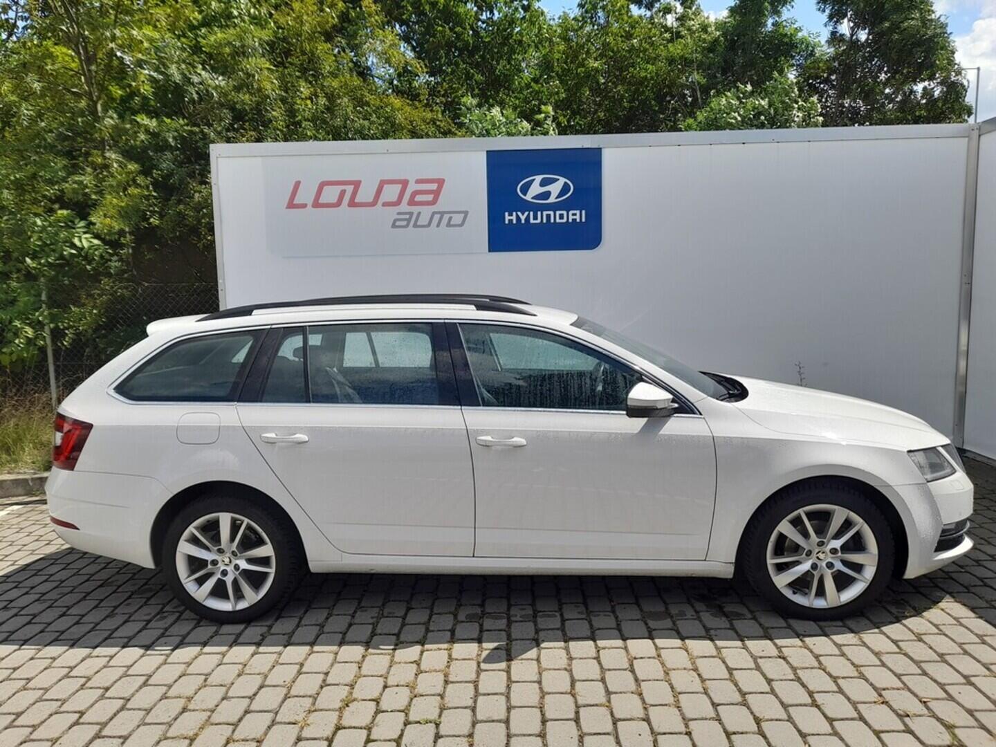 OB199V00571_16.webp_OCTAVIA Style 1.5 TSI 110 kW manuál, DPH