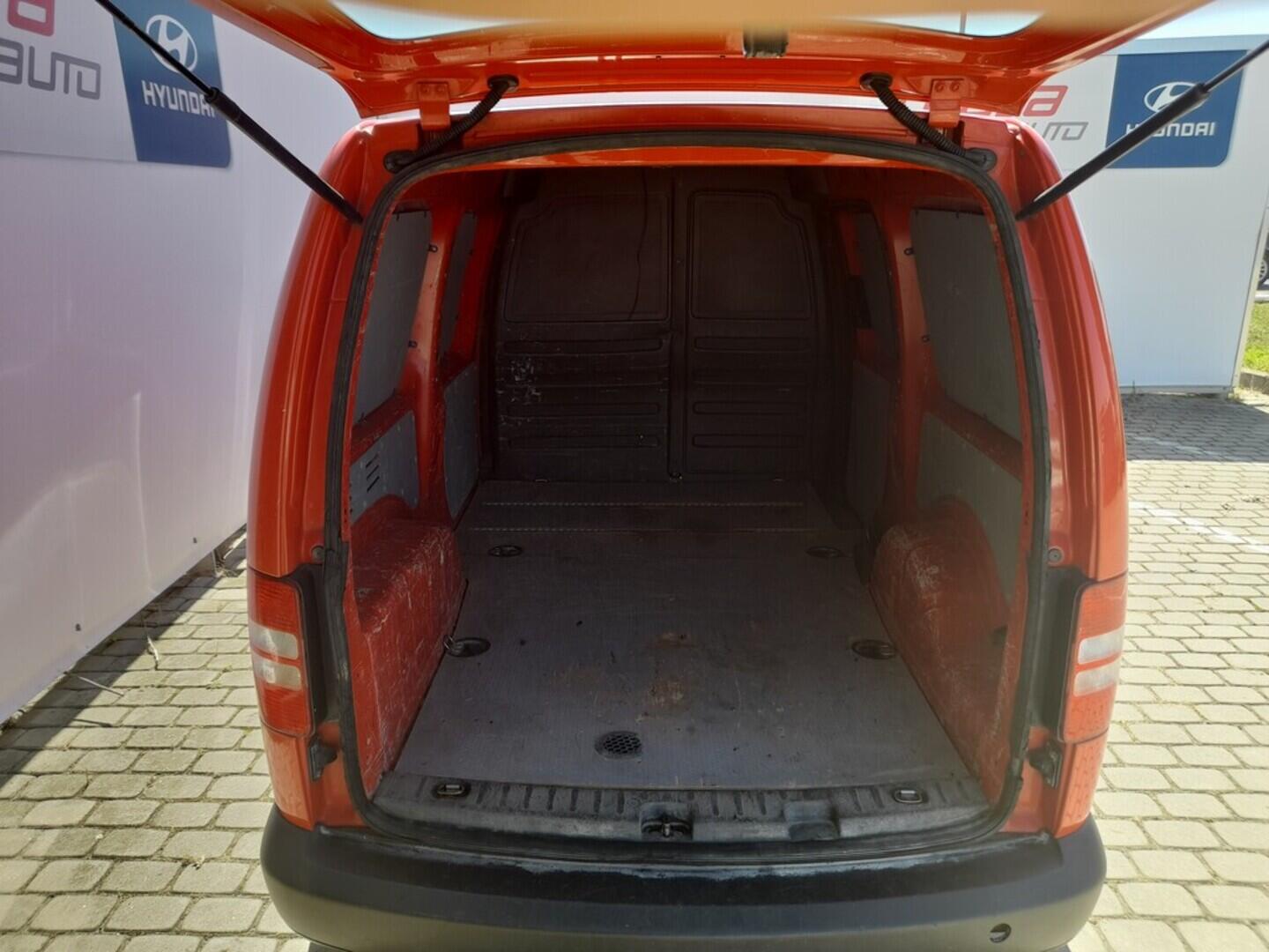 OB199V00575_22.webp_CADDY MAXI  1.6 TDI 75 kW manuál