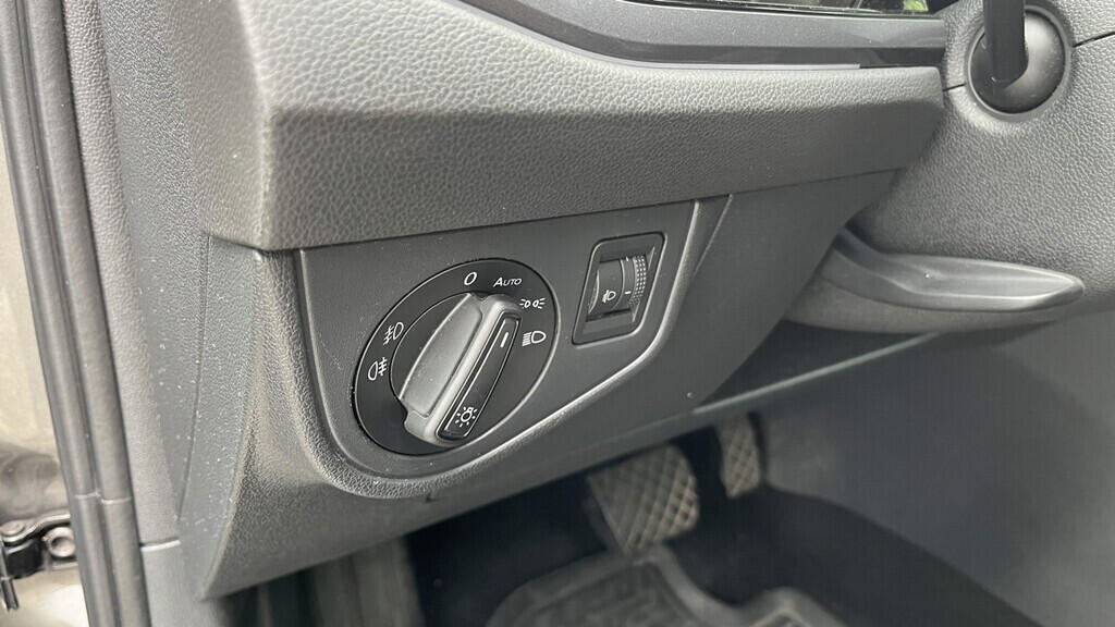 OB199V00595_22.webp_POLO Highline 1.0 TSI 85 kW automat
