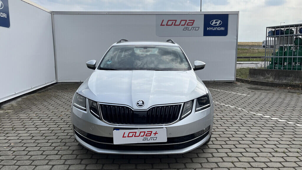 OB199V00596_13.webp_OCTAVIA Style Plus 2.0 TDI 110 kW automat