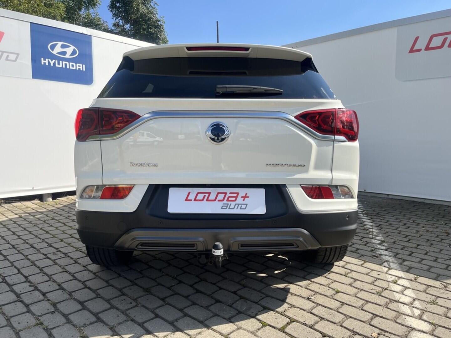 OB199V00607_14.webp_KORANDO  1.5  120 kW manuál