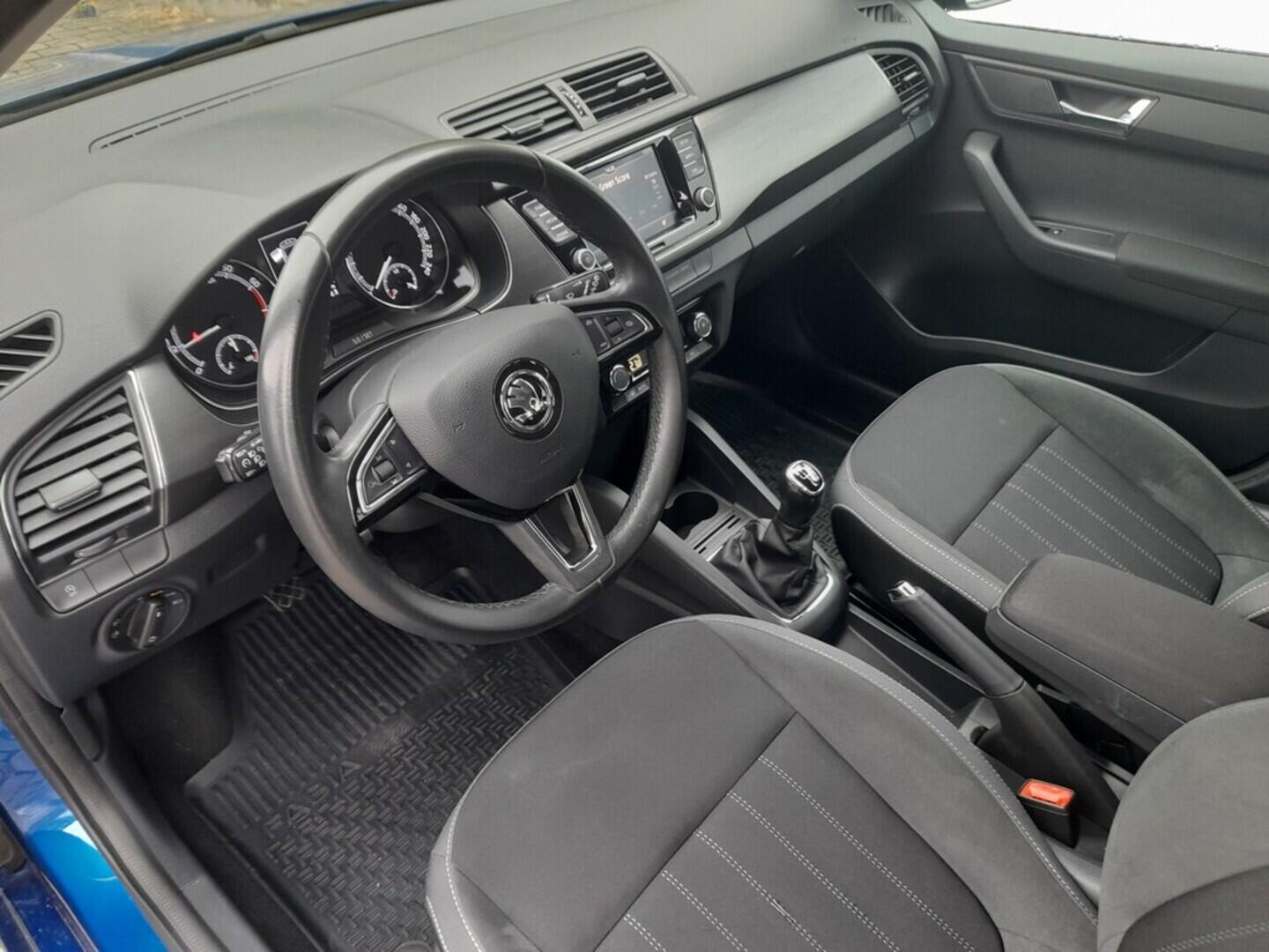OB199V00610_19.webp_FABIA Style 1.0 TSI 81 kW manuál, DPH