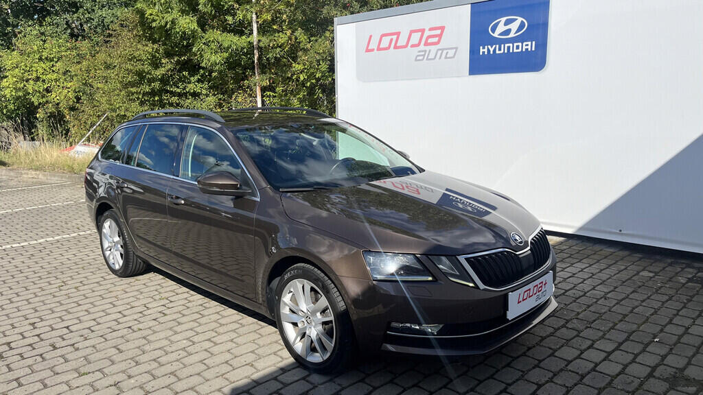 OB199V00611_14.webp_OCTAVIA Style Plus 2.0 TDI 110 kW automat