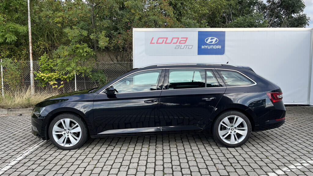 OB199V00613_12.webp_SUPERB Style 2.0 TDI 140 kW automat, DPH