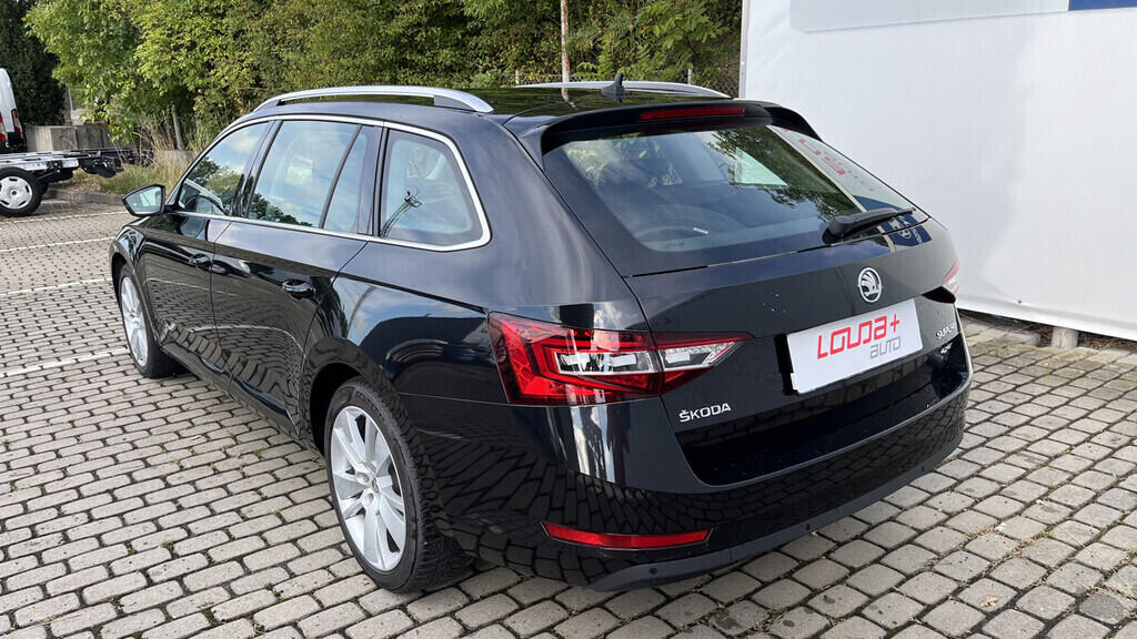 OB199V00613_15.webp_SUPERB Style 2.0 TDI 140 kW automat, DPH