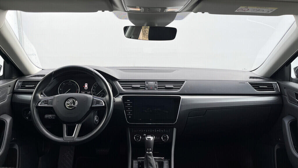 OB199V00613_18.webp_SUPERB Style 2.0 TDI 140 kW automat, DPH