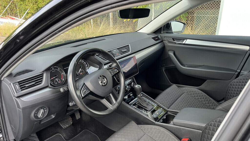 OB199V00613_19.webp_SUPERB Style 2.0 TDI 140 kW automat, DPH