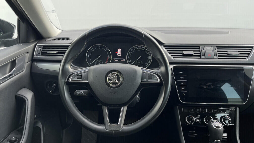 OB199V00613_23.webp_SUPERB Style 2.0 TDI 140 kW automat, DPH