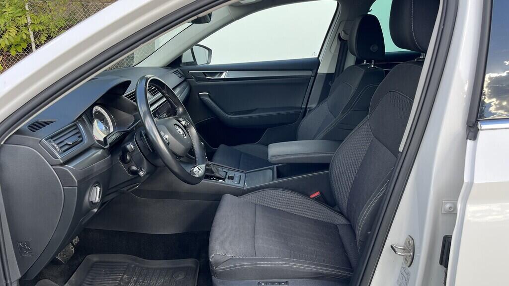 OB199V00614_20.webp_SUPERB Style 2.0 TDI 110 kW automat, DPH