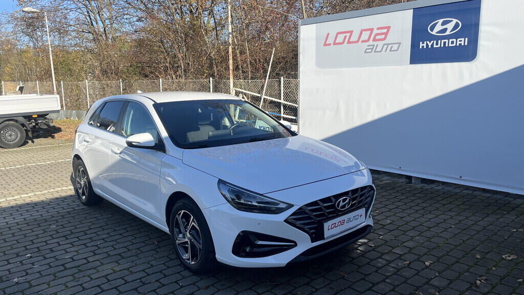 OB199V00619_14.webp_I30 Smart Navi 1.5 T-GDi 81 kW manuál, DPH