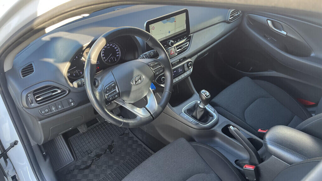 OB199V00619_19.webp_I30 Smart Navi 1.5 T-GDi 81 kW manuál, DPH