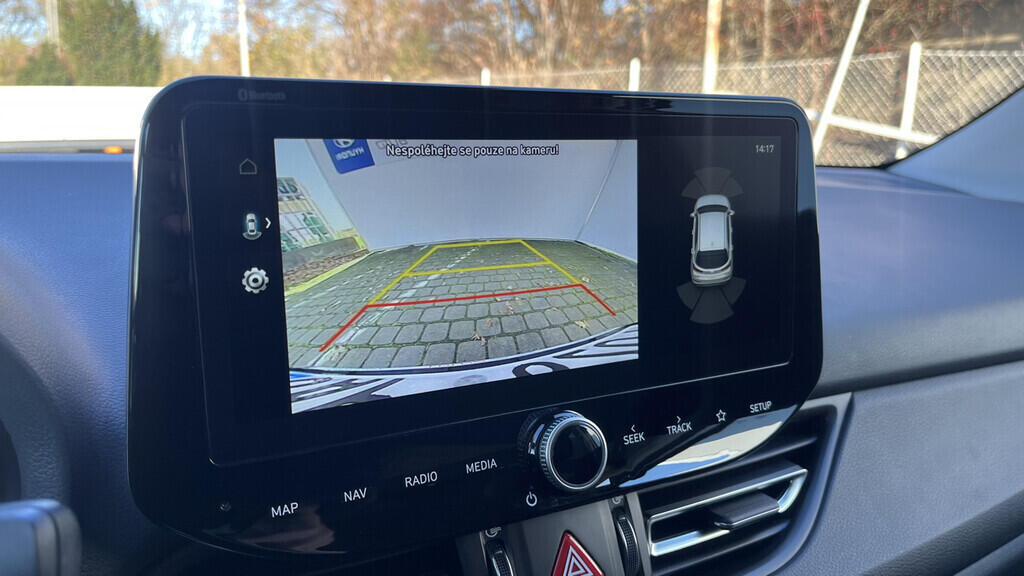 OB199V00619_26.webp_I30 Smart Navi 1.5 T-GDi 81 kW manuál, DPH