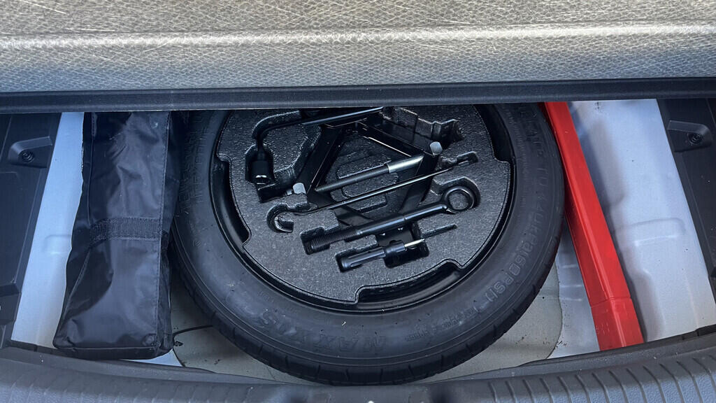 OB199V00619_31.webp_I30 Smart Navi 1.5 T-GDi 81 kW manuál, DPH