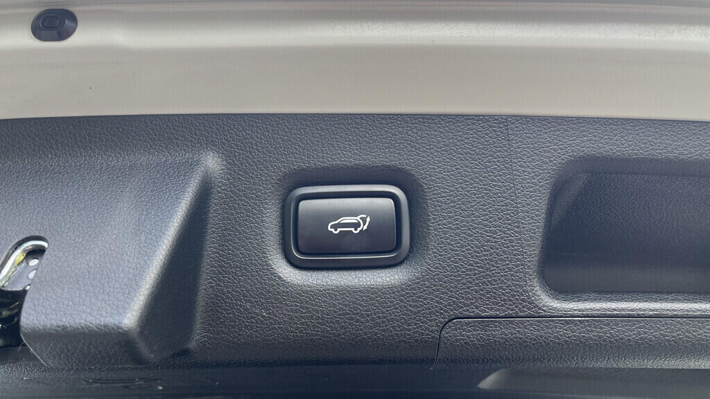 OB199V00627_30.webp_SANTA FE Style Premium 1.6  132 kW automat, DPH