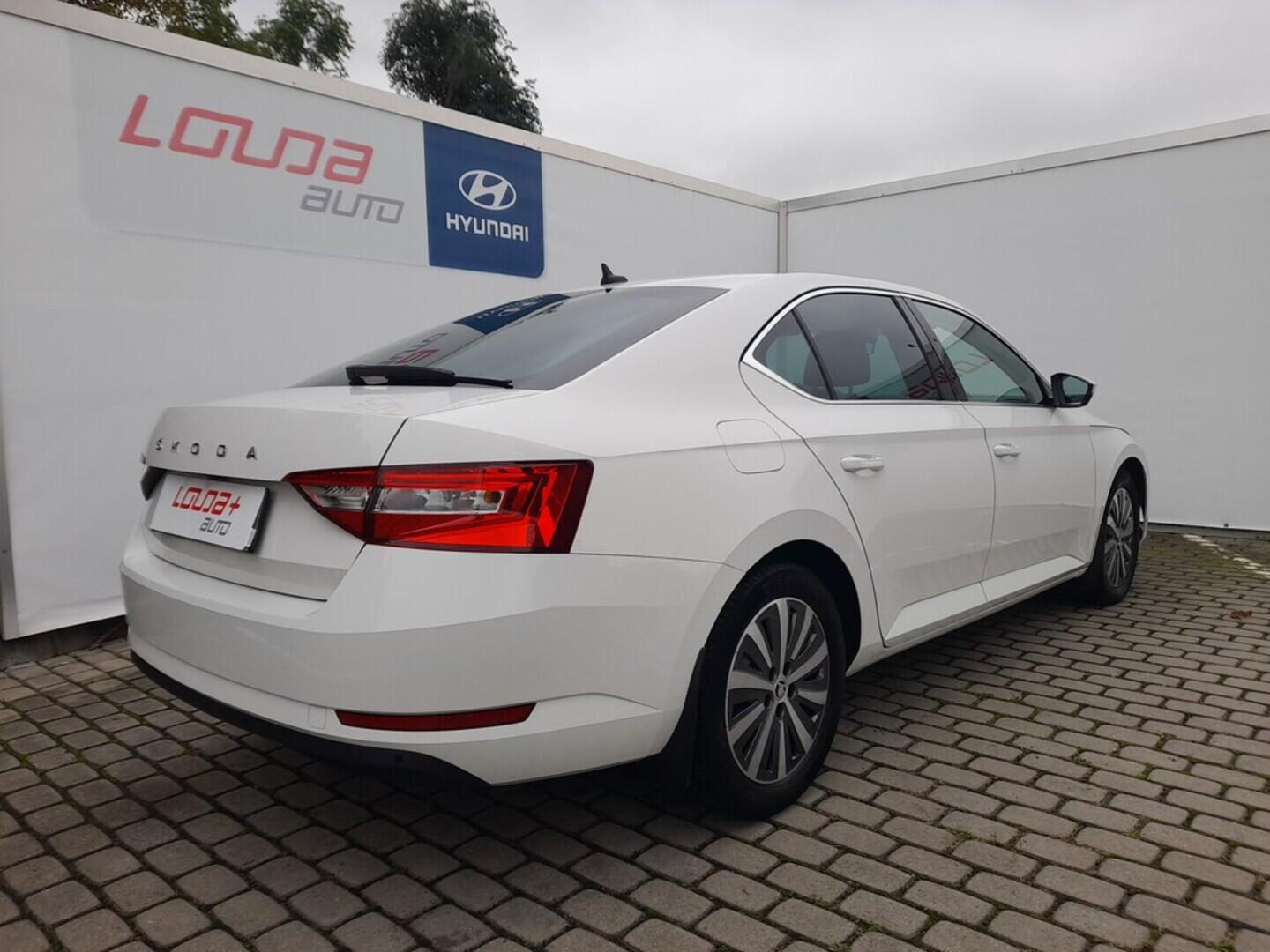 OB199V00628_11.webp_SUPERB Style 2.0 TDI 110 kW automat, DPH