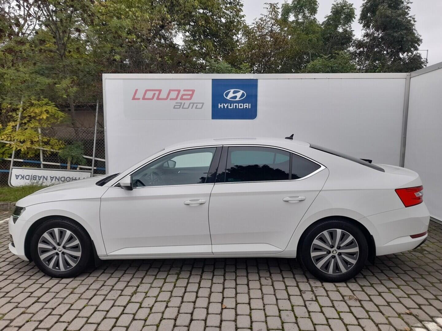 OB199V00628_12.webp_SUPERB Style 2.0 TDI 110 kW automat, DPH