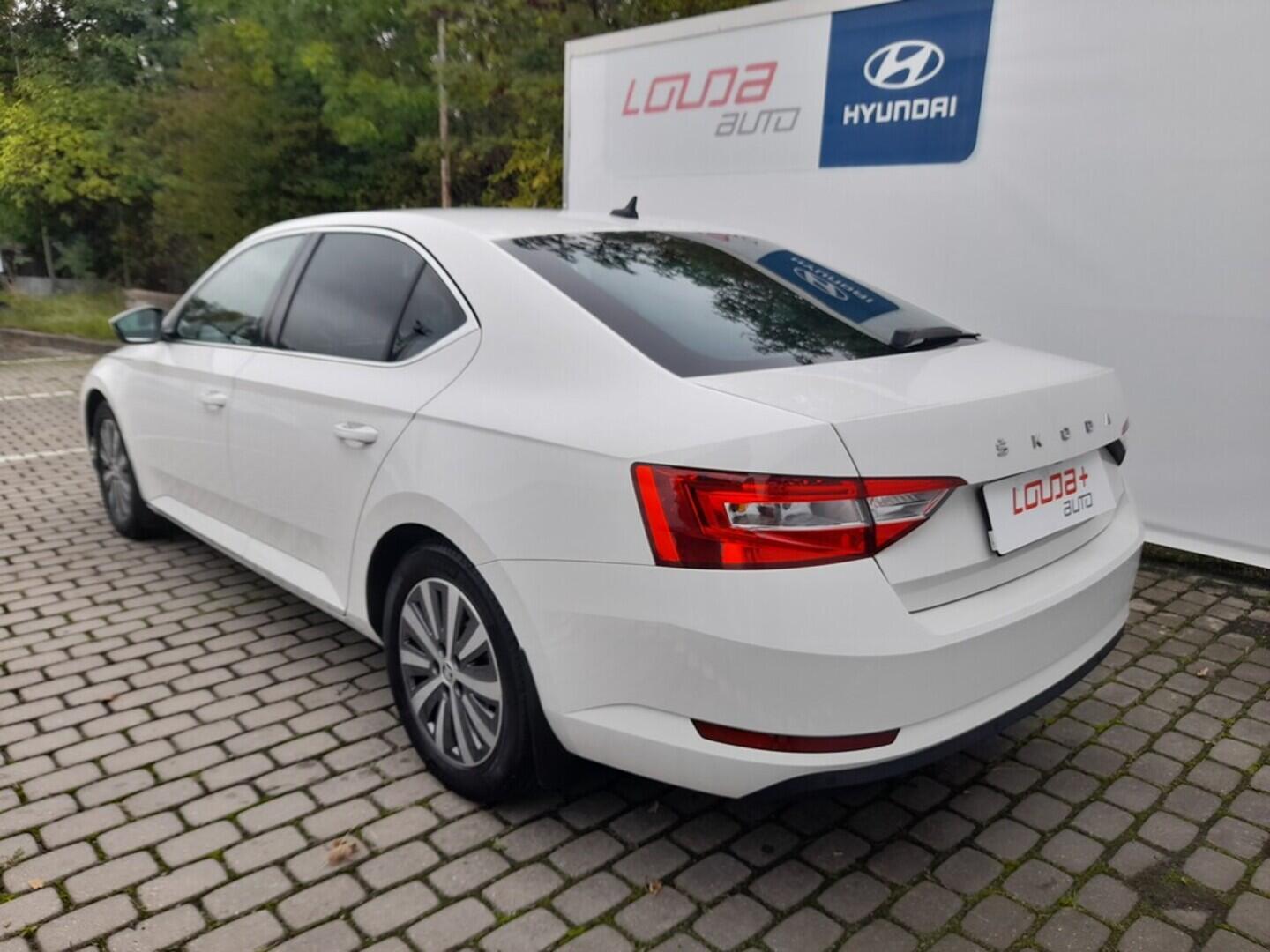 OB199V00628_15.webp_SUPERB Style 2.0 TDI 110 kW automat, DPH