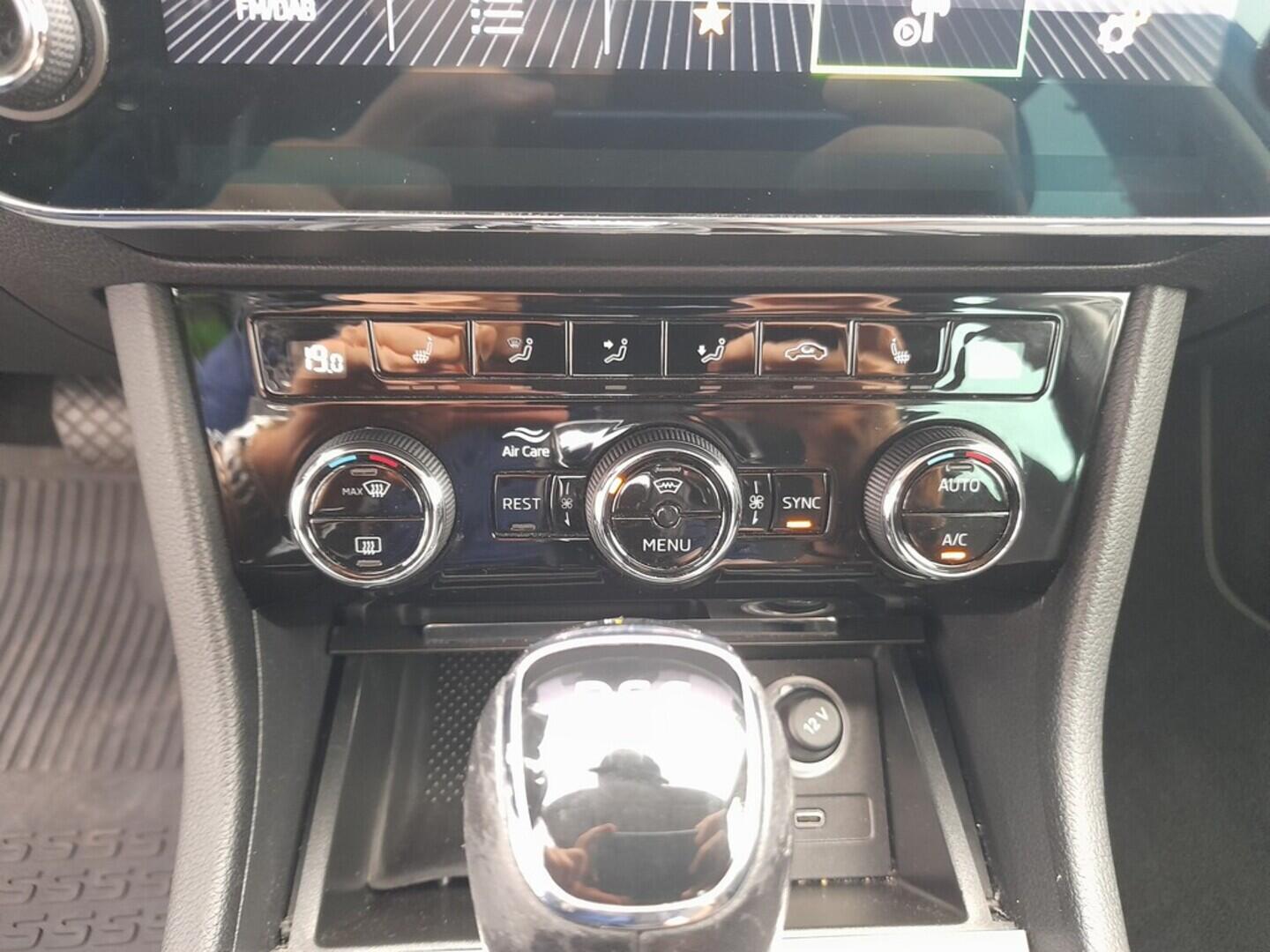 OB199V00628_27.webp_SUPERB Style 2.0 TDI 110 kW automat, DPH