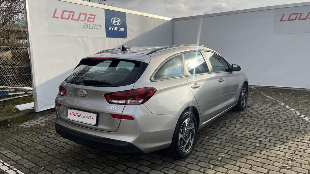 OB199V00640_11.webp_I30  1.0  74 kW manuál, DPH