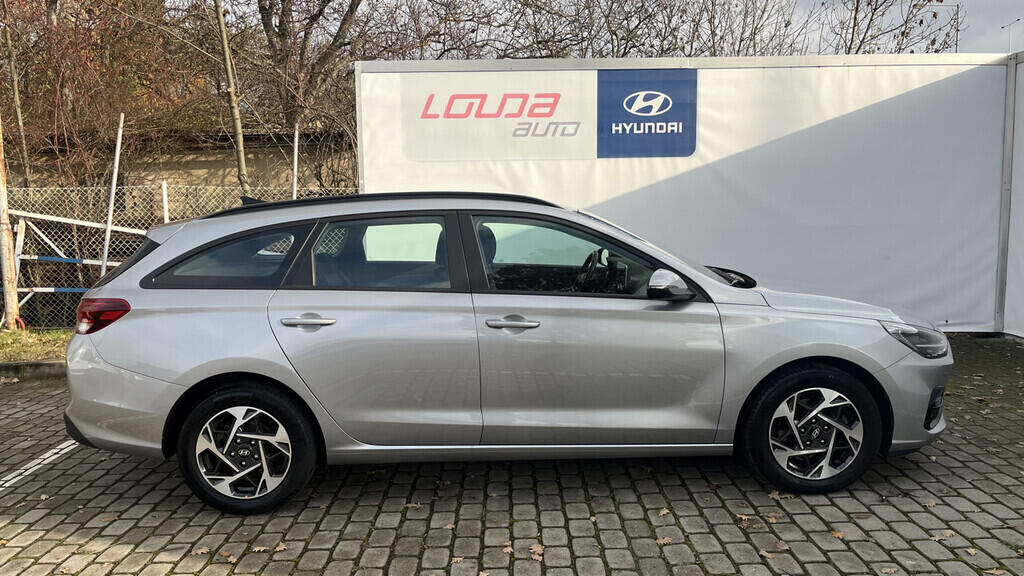 OB199V00640_16.webp_I30  1.0  74 kW manuál, DPH