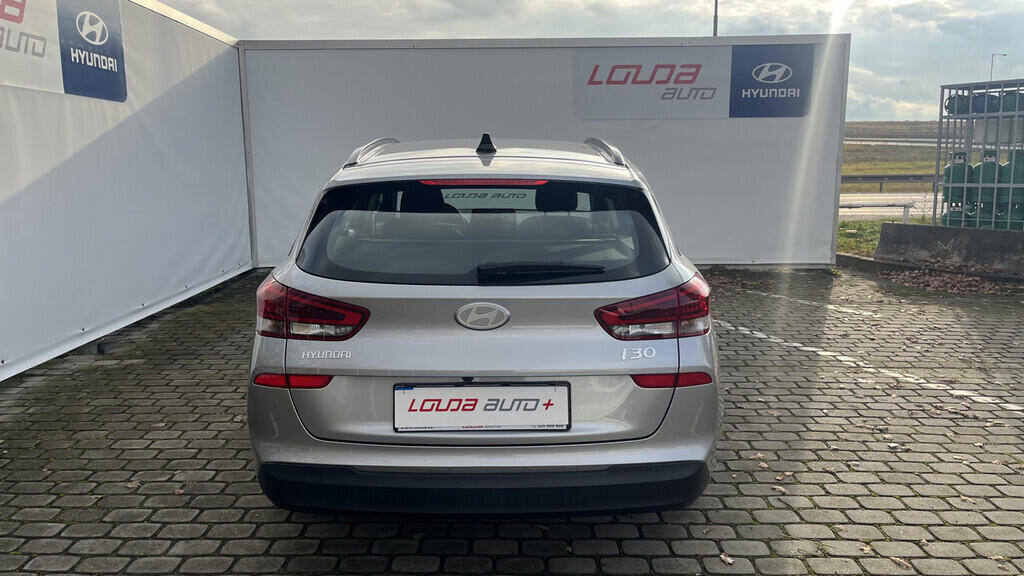 OB199V00640_17.webp_I30  1.0  74 kW manuál, DPH