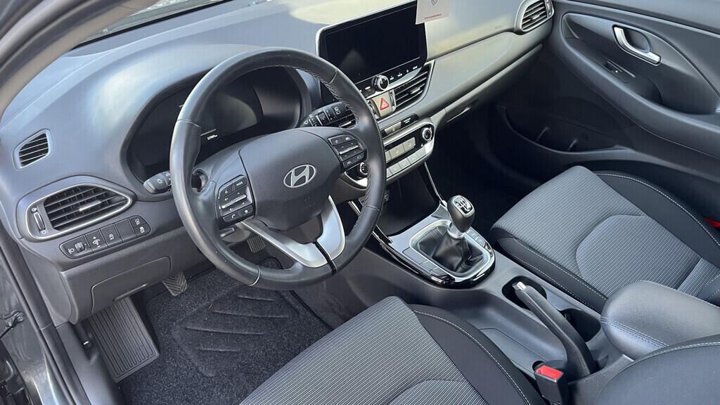 OB199V00642_19.webp_I30  1.0  74 kW manuál, DPH