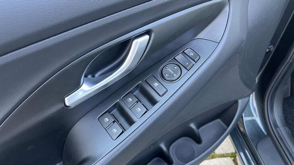 OB199V00642_21.webp_I30  1.0  74 kW manuál, DPH