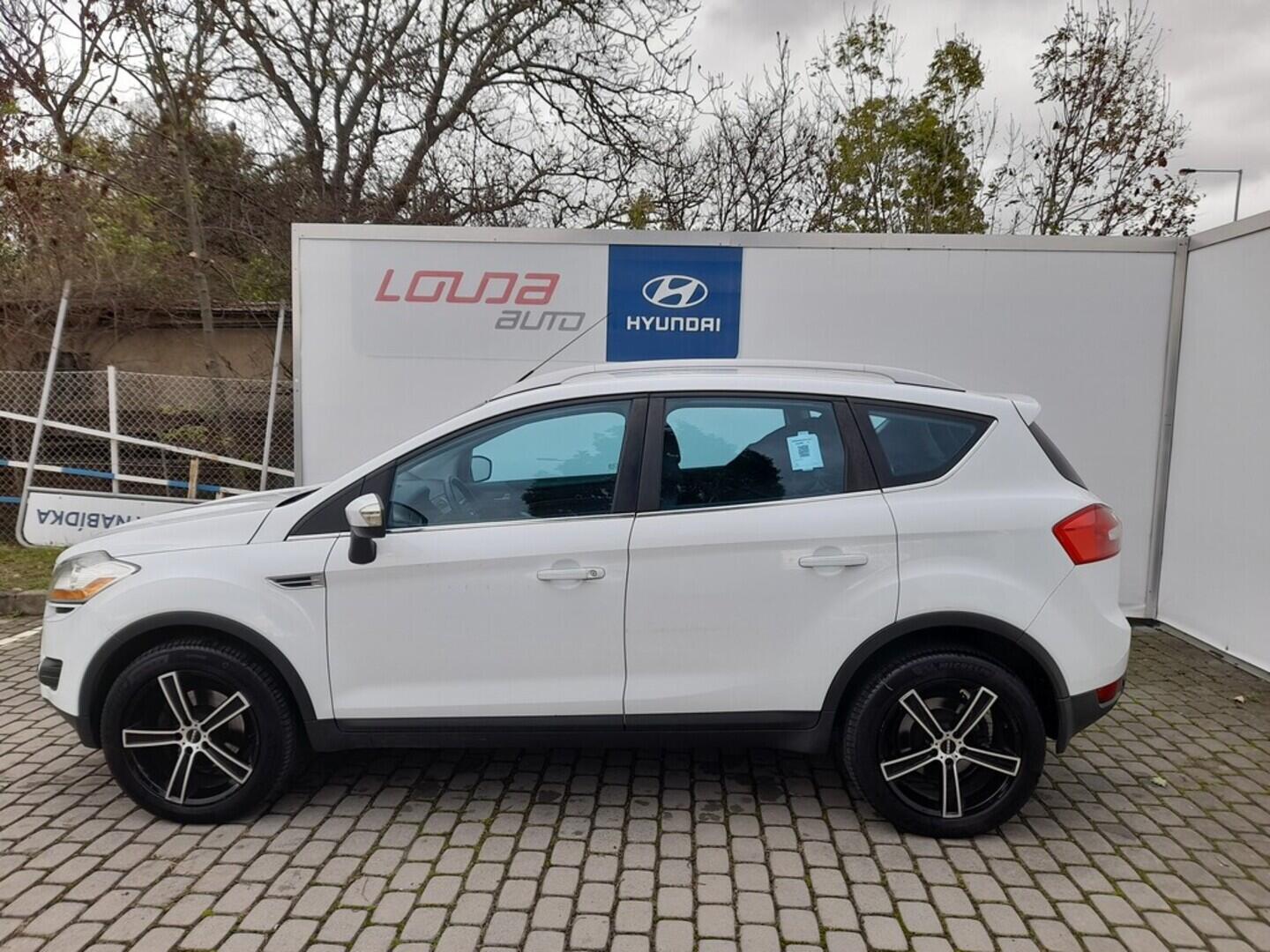 OB199V00645_12.webp_KUGA  2.5  147 kW automat