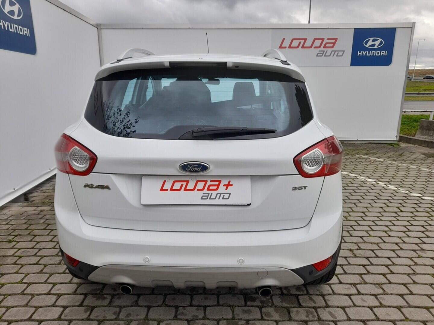 OB199V00645_17.webp_KUGA  2.5  147 kW automat