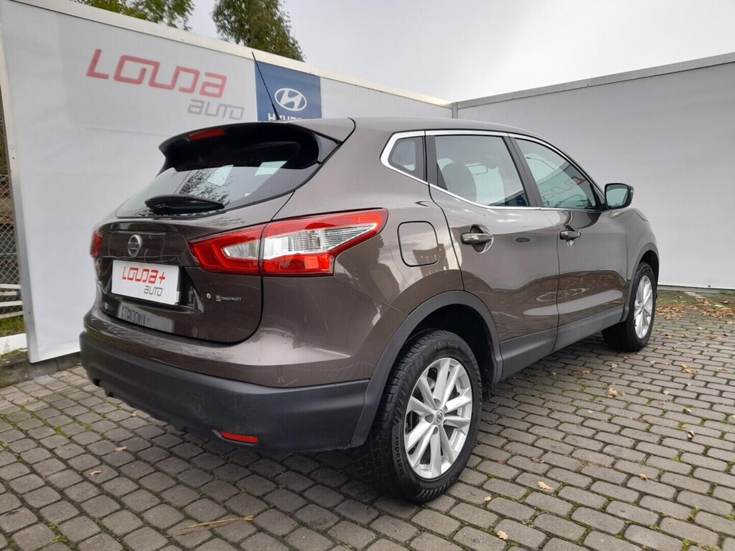 OB199V00649_11.webp_QASHQAI  1.6  120 kW manuál