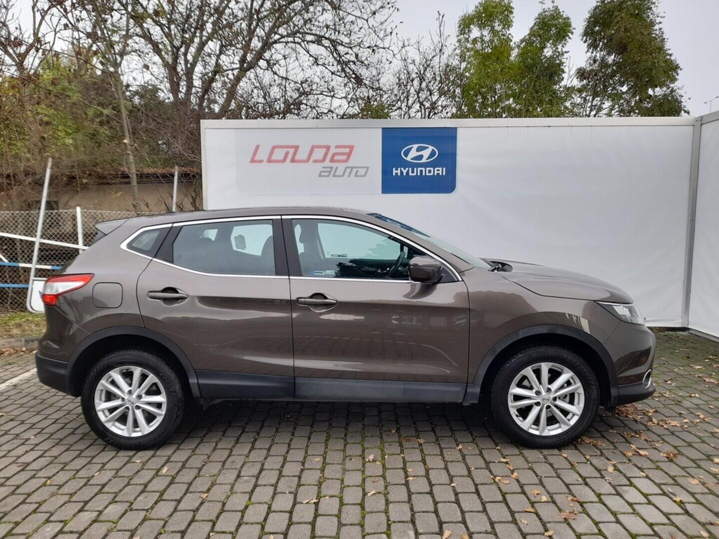 OB199V00649_16.webp_QASHQAI  1.6  120 kW manuál
