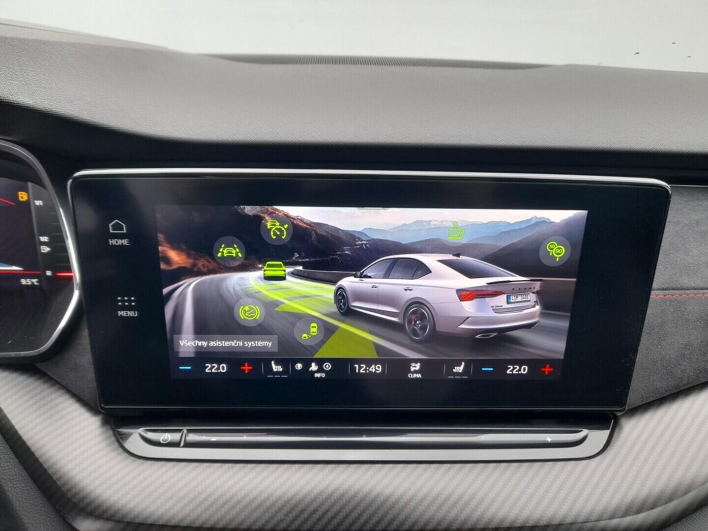 OB199V00653_25.webp_OCTAVIA RS 2.0 TSI 180 kW manuál, DPH