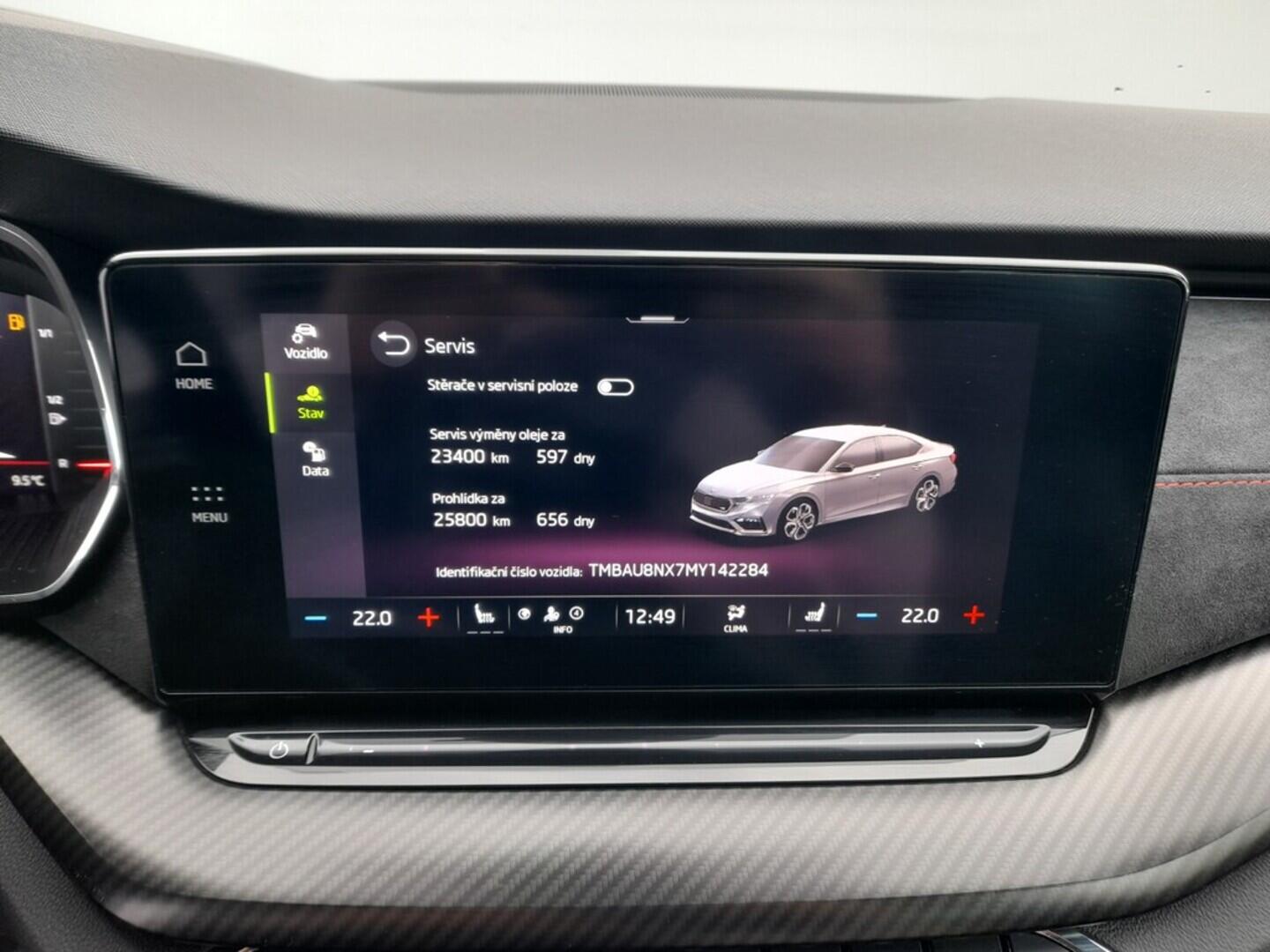 OB199V00653_26.webp_OCTAVIA RS 2.0 TSI 180 kW manuál, DPH