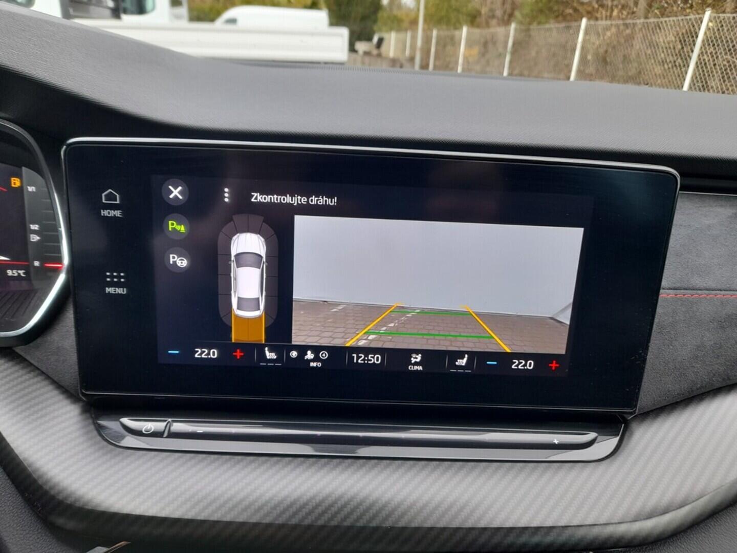 OB199V00653_27.webp_OCTAVIA RS 2.0 TSI 180 kW manuál, DPH