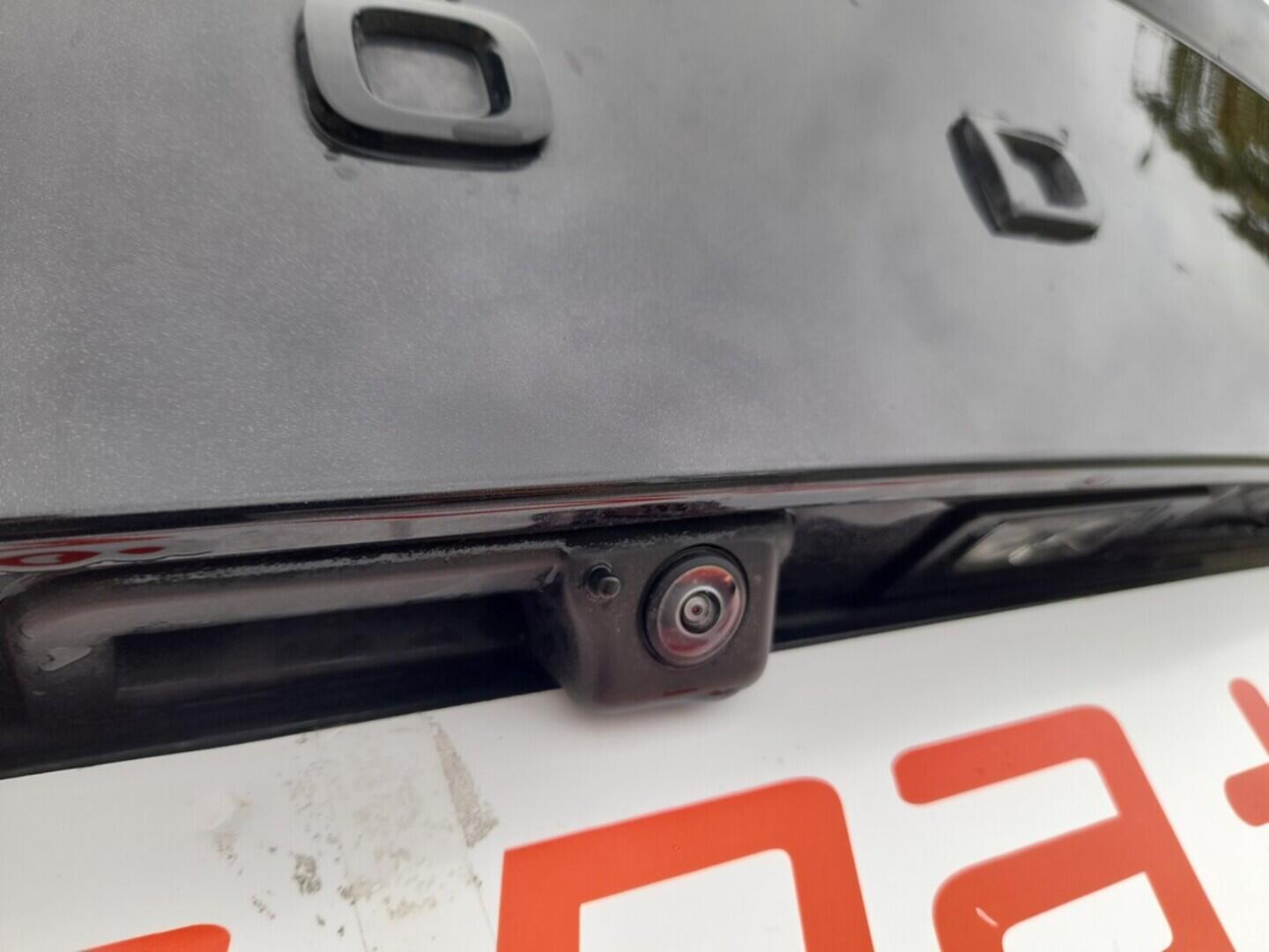 OB199V00653_32.webp_OCTAVIA RS 2.0 TSI 180 kW manuál, DPH