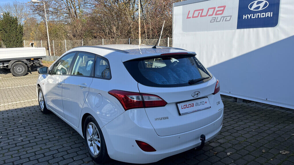 OB199V00659_15.webp_I30  1.6  88 kW manuál