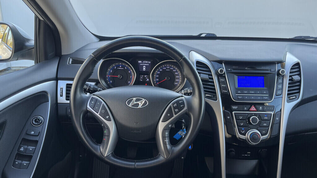 OB199V00659_23.webp_I30  1.6  88 kW manuál