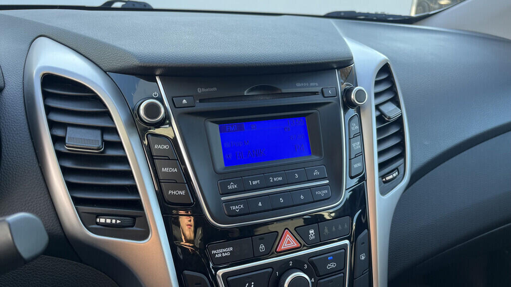 OB199V00659_24.webp_I30  1.6  88 kW manuál