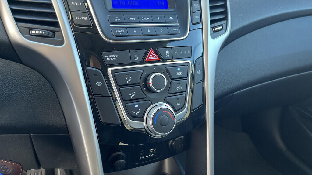 OB199V00659_25.webp_I30  1.6  88 kW manuál